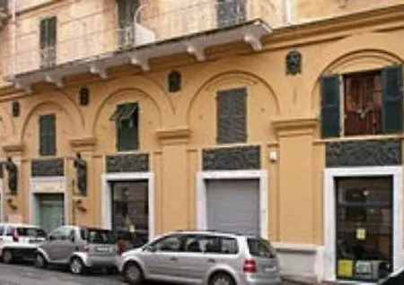 La Maison Des Caprices_ _stazione_5terre Lägenhet La Spezia